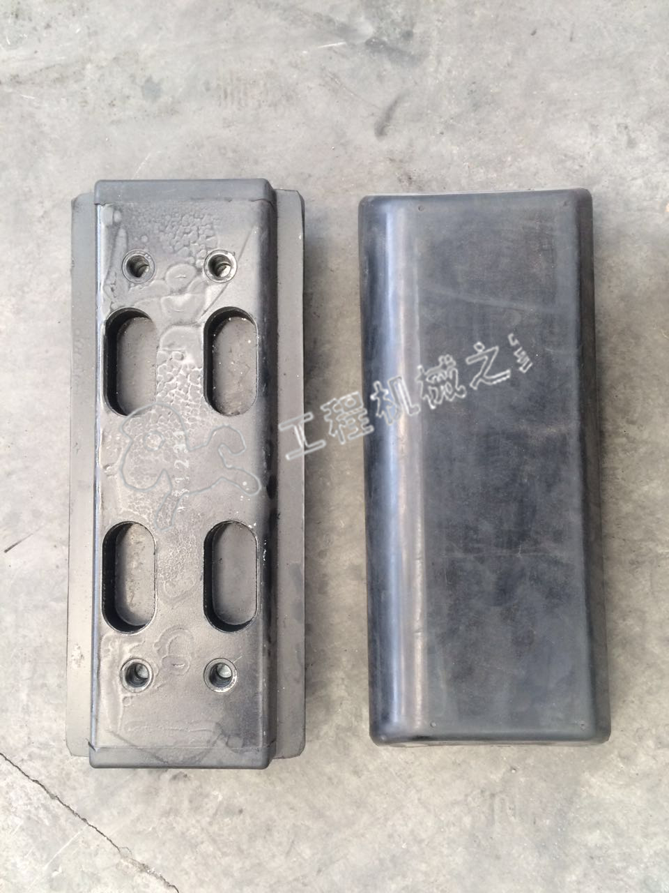 徐工RP803攤鋪機履帶板<div   id=